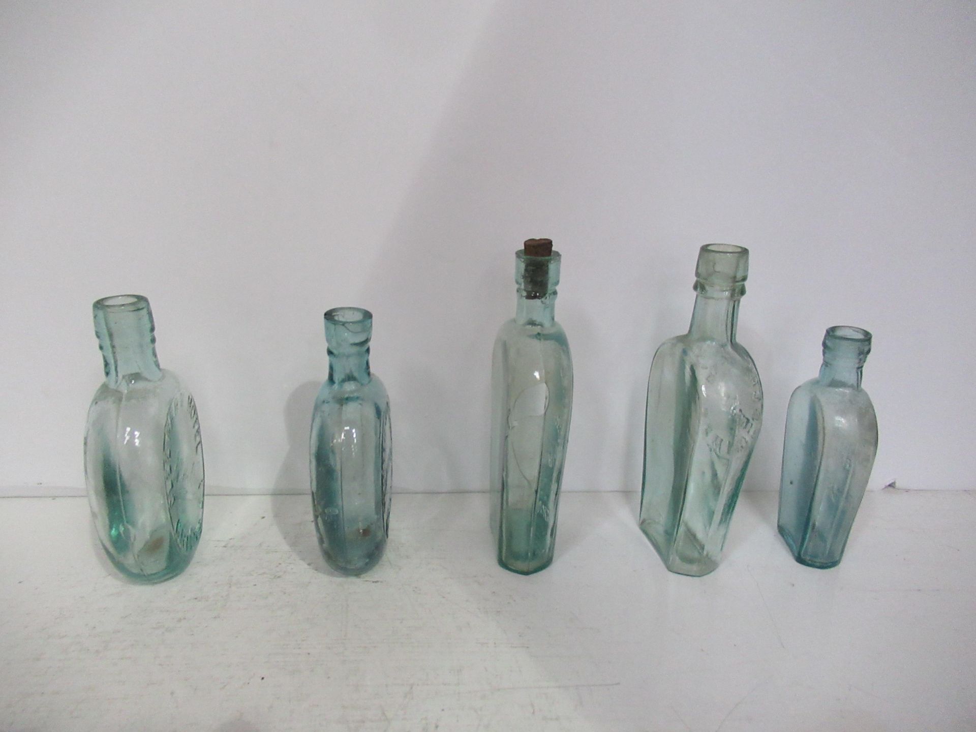 9x Grimsby theatre/hotel bottles - Image 12 of 20
