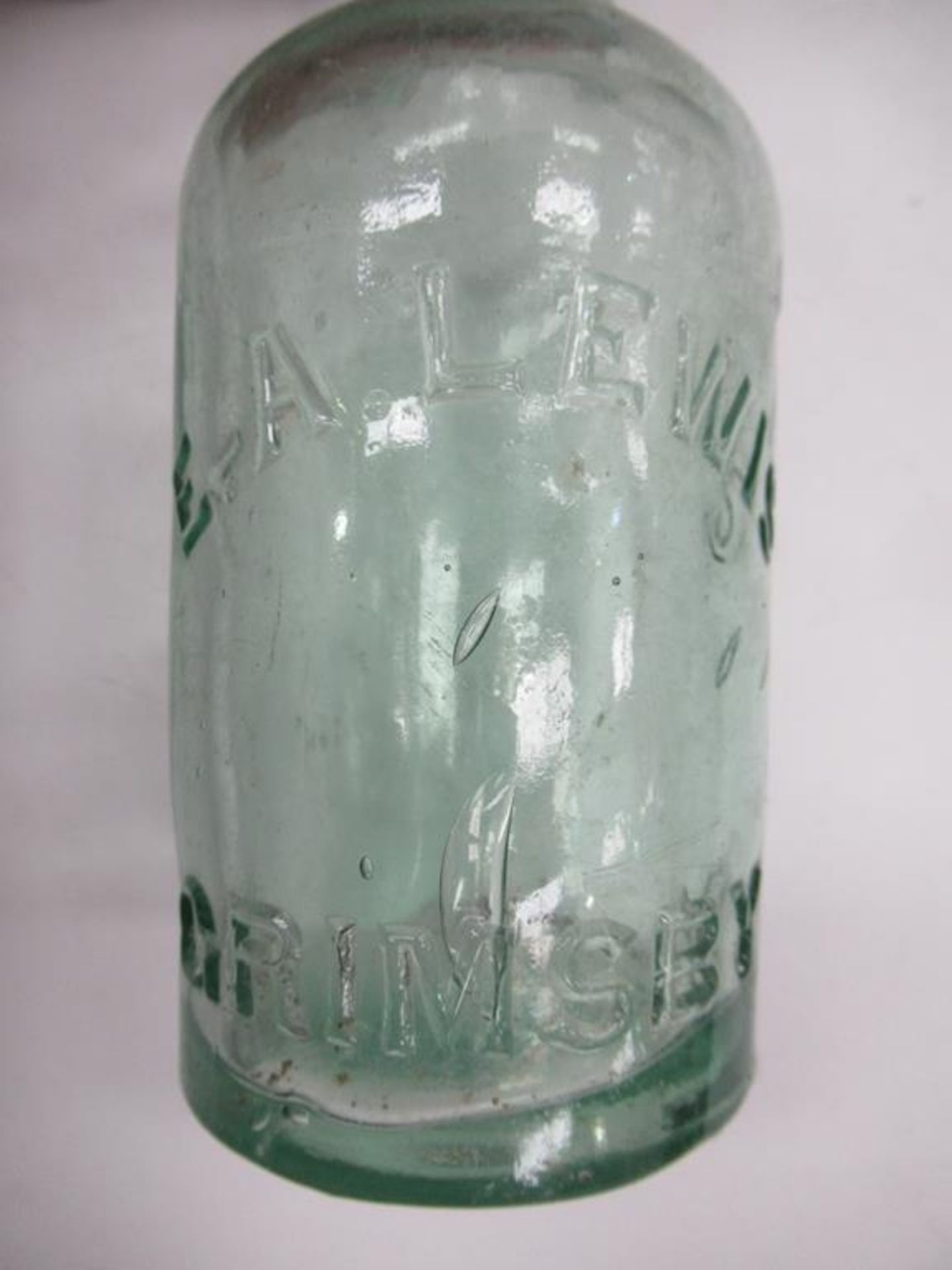 4x Grimsby E.A Lewis (1) and Lewis & Barker (3) bottles - Image 8 of 12