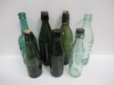 7x Grimsby Wellow Brewery bottles (5x coloured, 3x with matching stoppers)