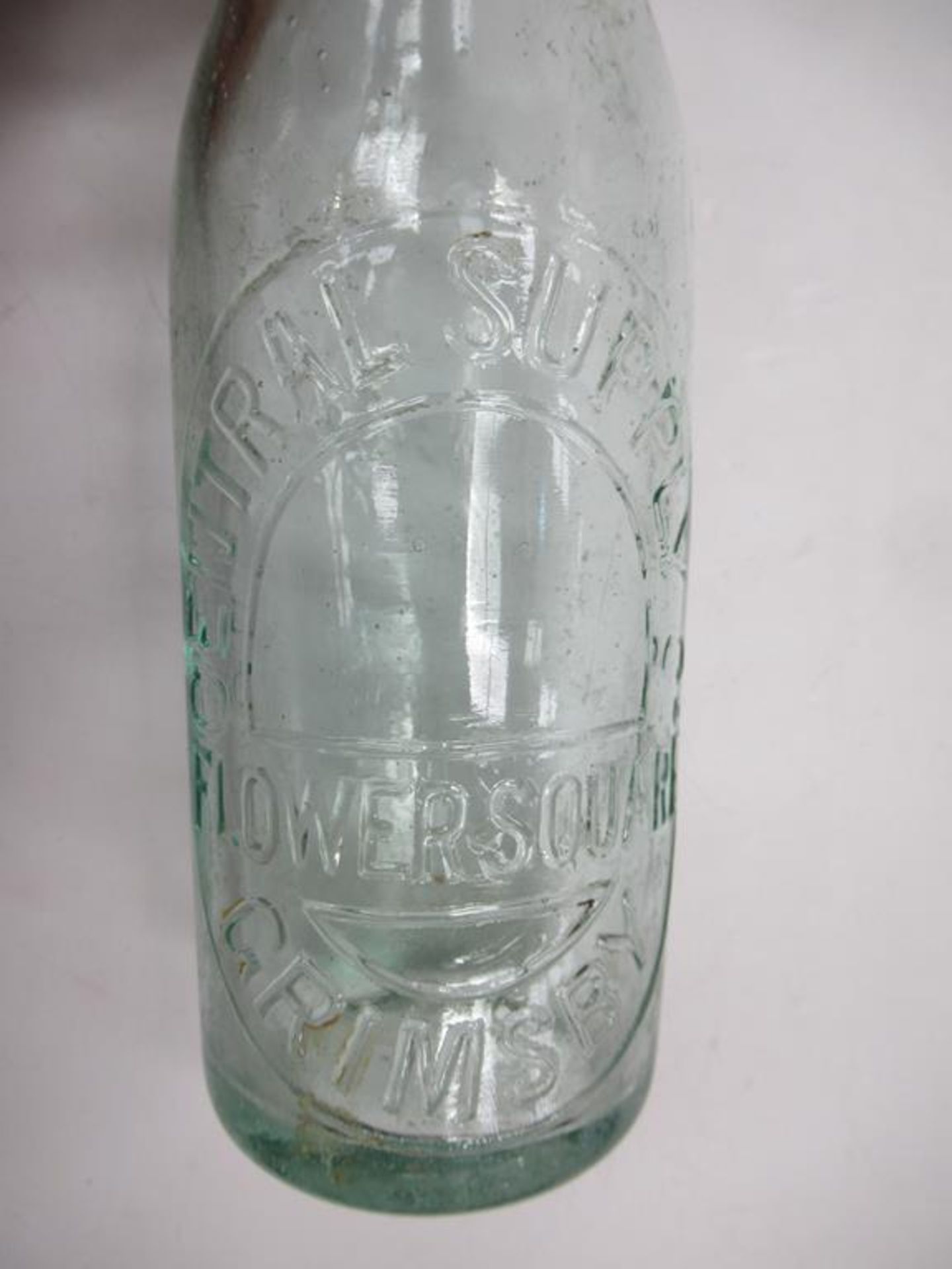 4x Grimsby Central Supply Co (2), Warwicks Cash Stores (1) and H.J. Curry bottles - Image 10 of 13