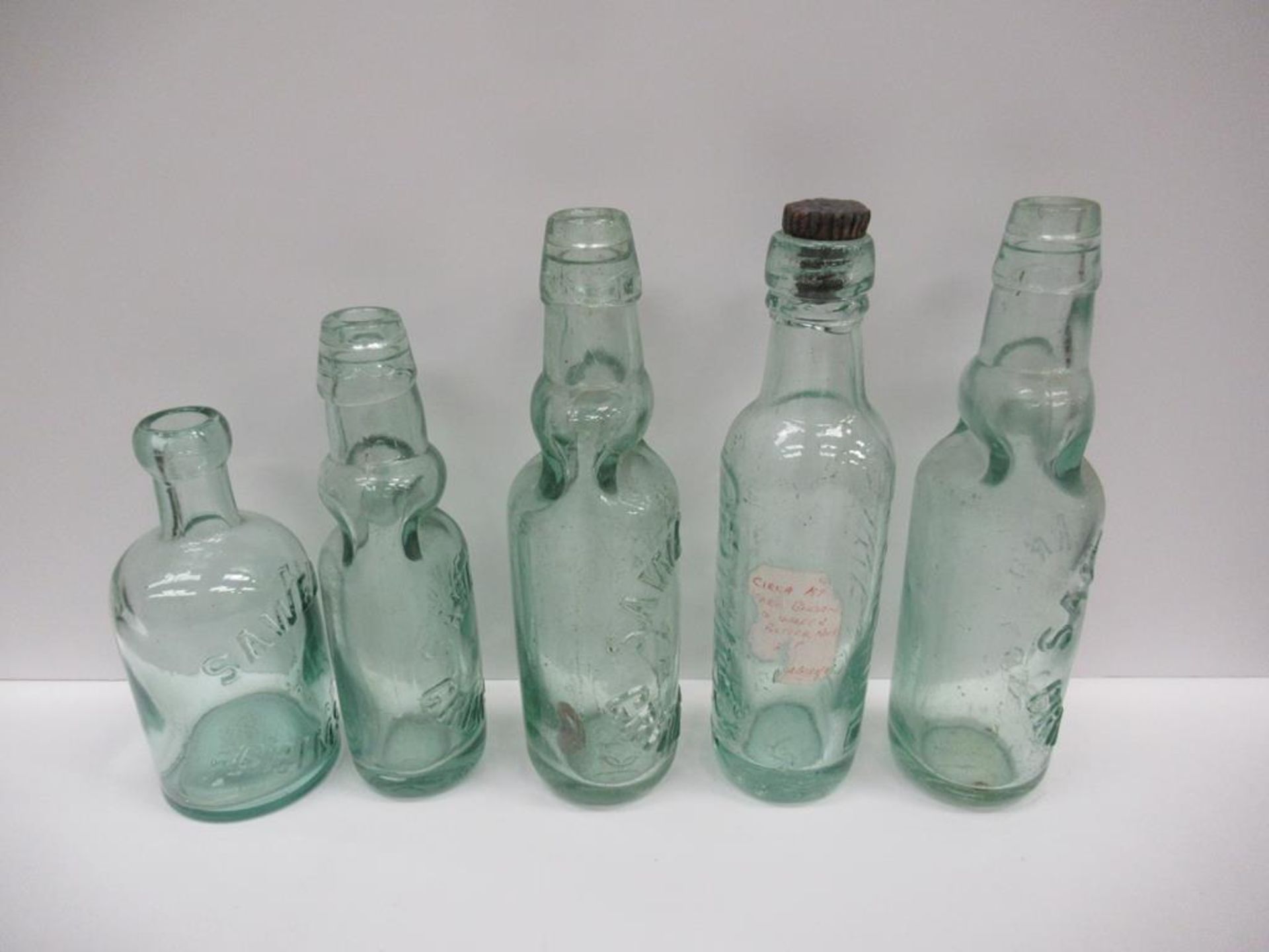 5x Grimsby Saweard bottles featuring three codds (2x 10oz, 1x 8oz) - Image 2 of 15