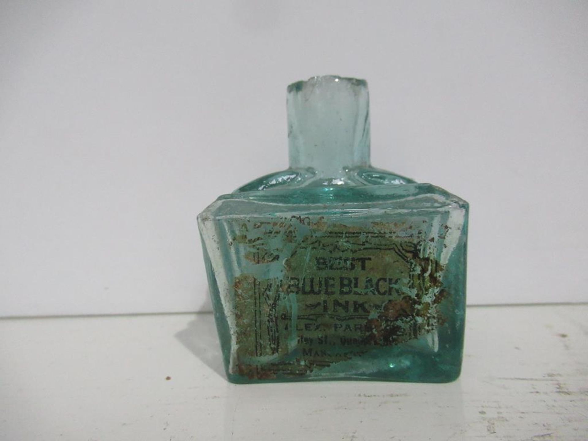 Qty of assorted Glass Inkwells - Image 25 of 39