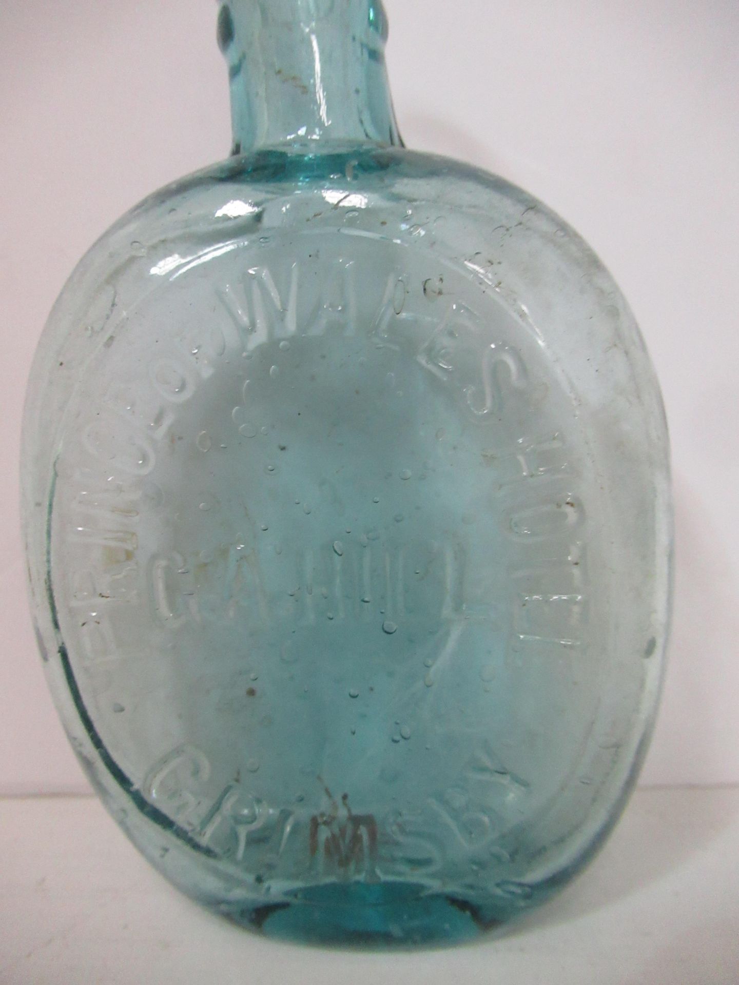 9x Grimsby theatre/hotel bottles - Image 19 of 20