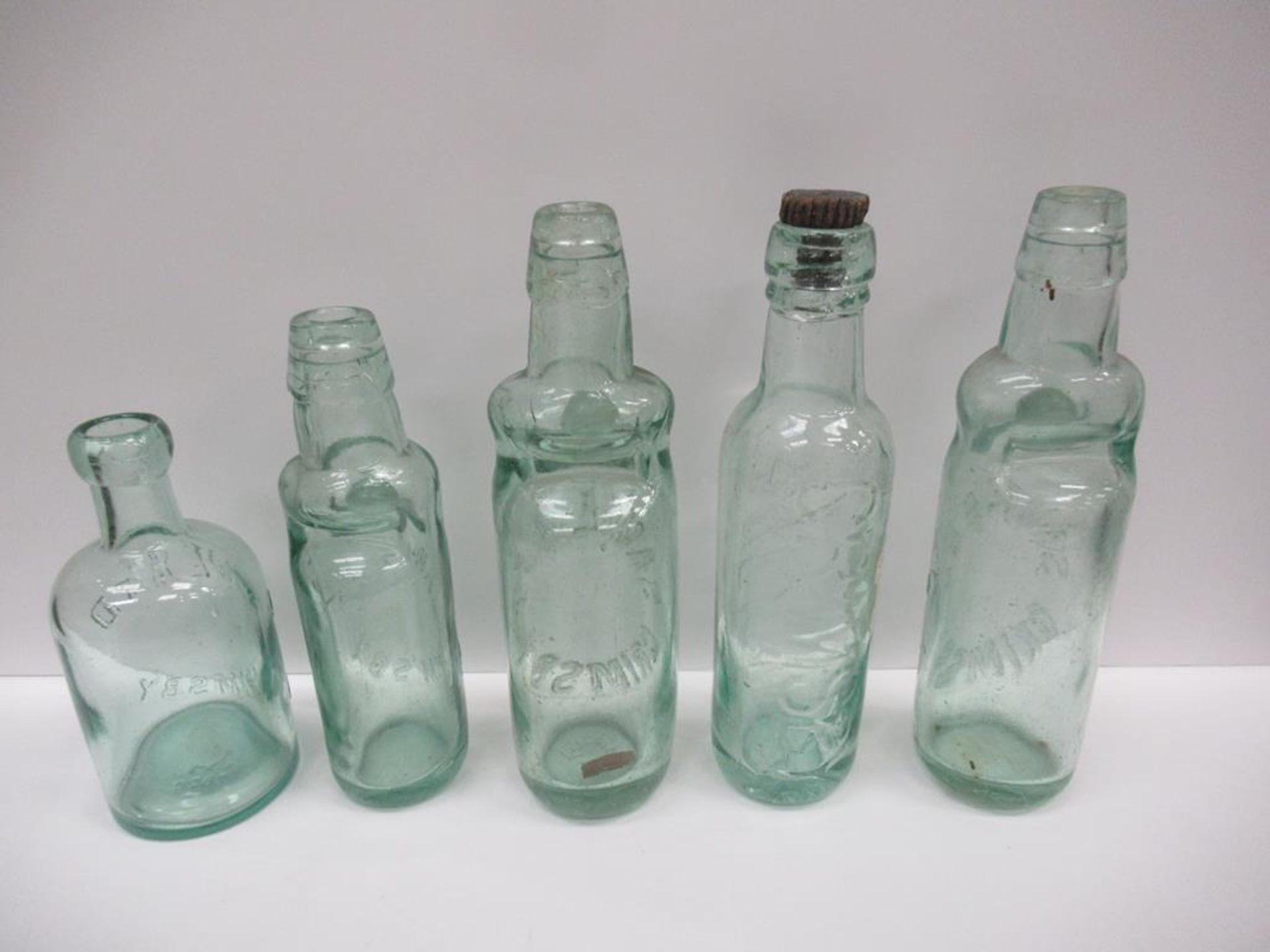 5x Grimsby Saweard bottles featuring three codds (2x 10oz, 1x 8oz) - Image 3 of 15