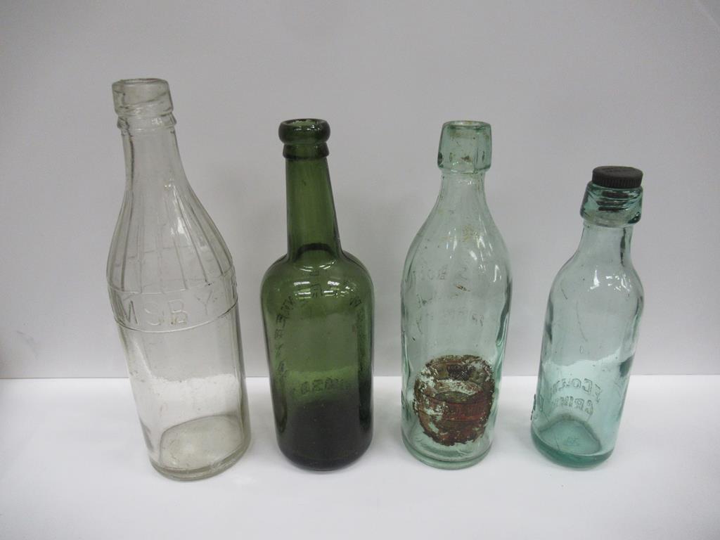 7x Grimsby Wellow Brewery (5) and F.Coleman (2) bottles (2x coloured and 2x matching stoppers) - Image 4 of 31