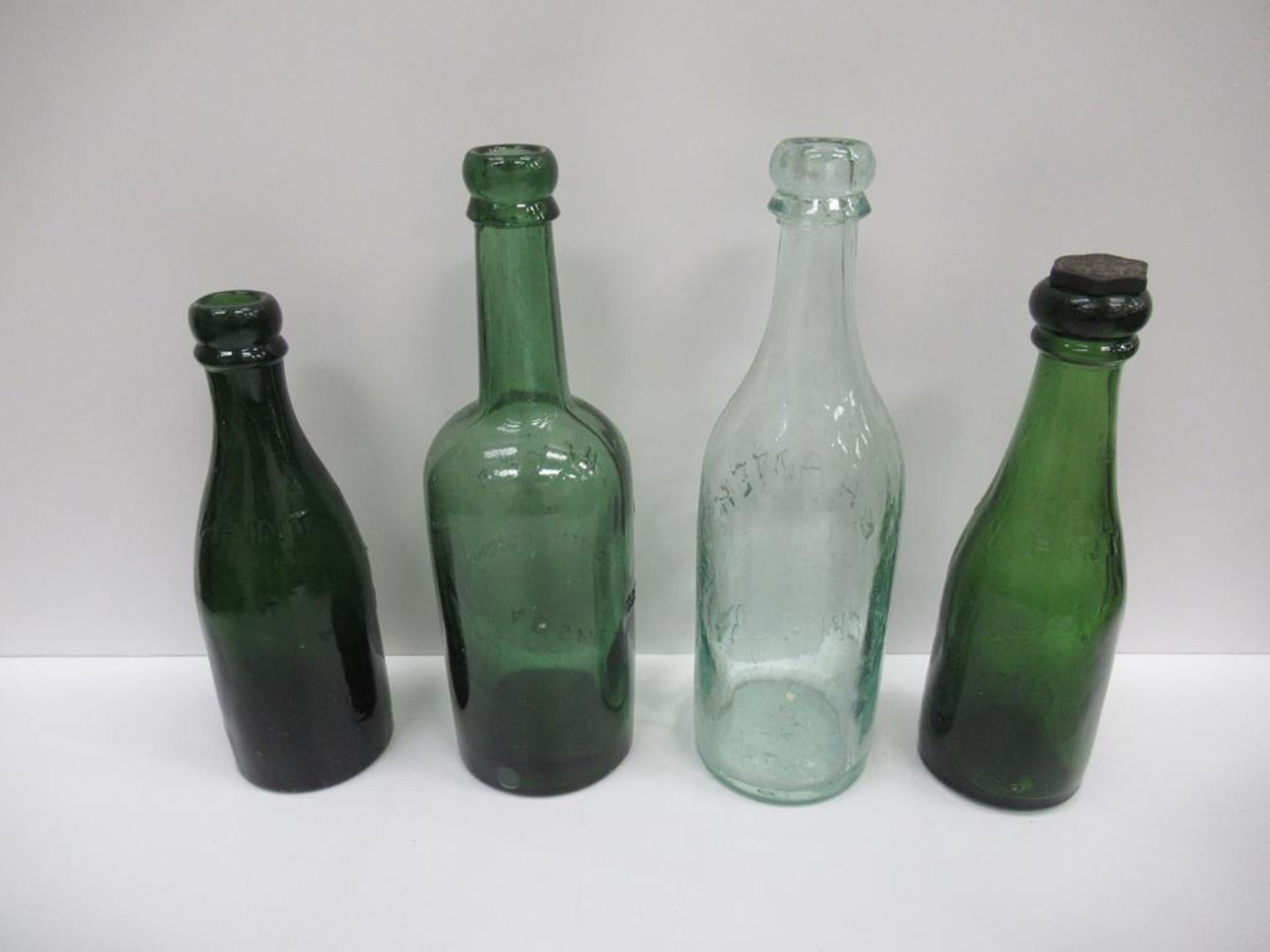 8x Grimsby E.Hamer bottles (4x coloured) - Image 4 of 28