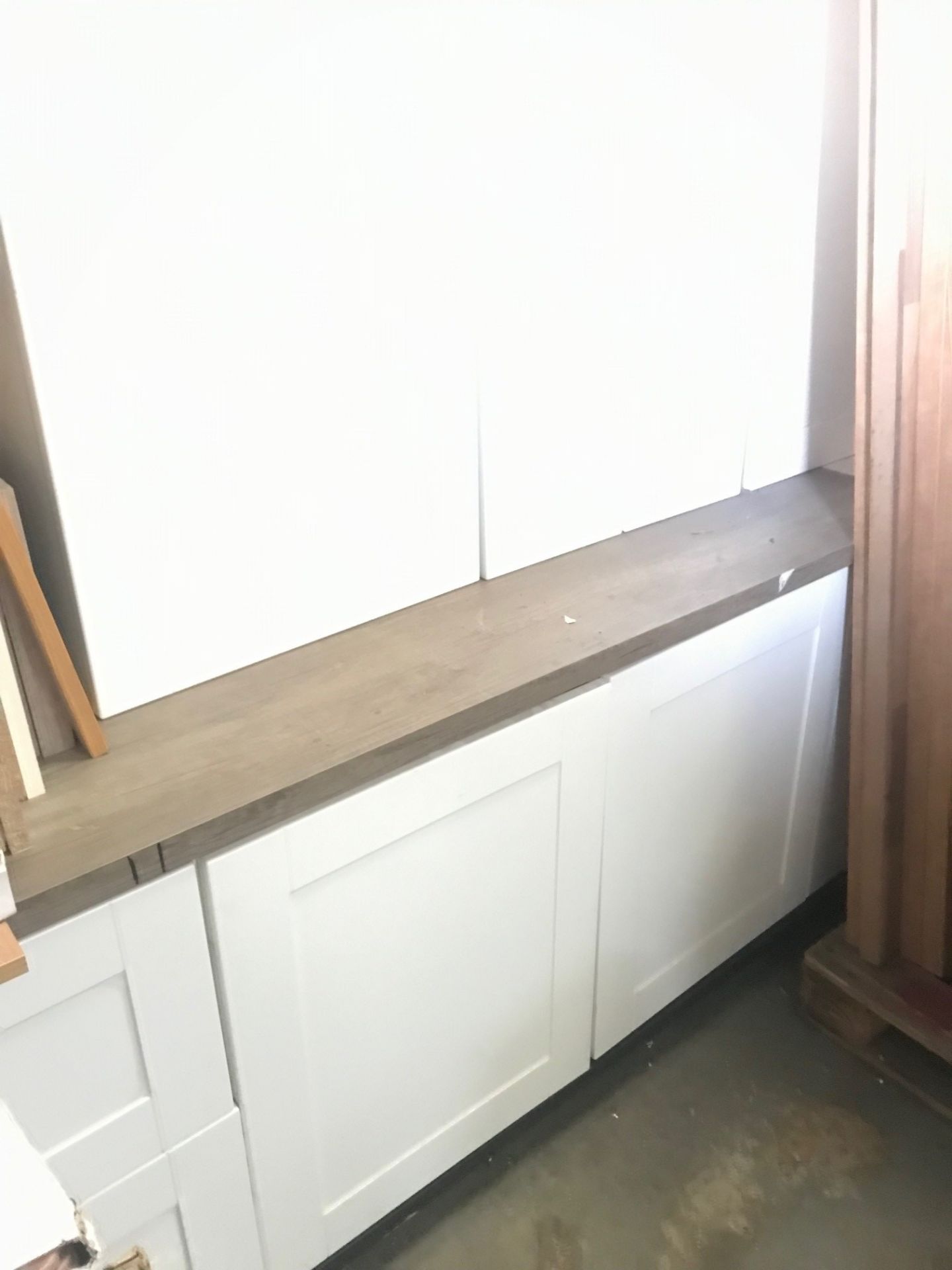 White Gloss Kitchen Units, 2 x 600 Drawer Units, 3