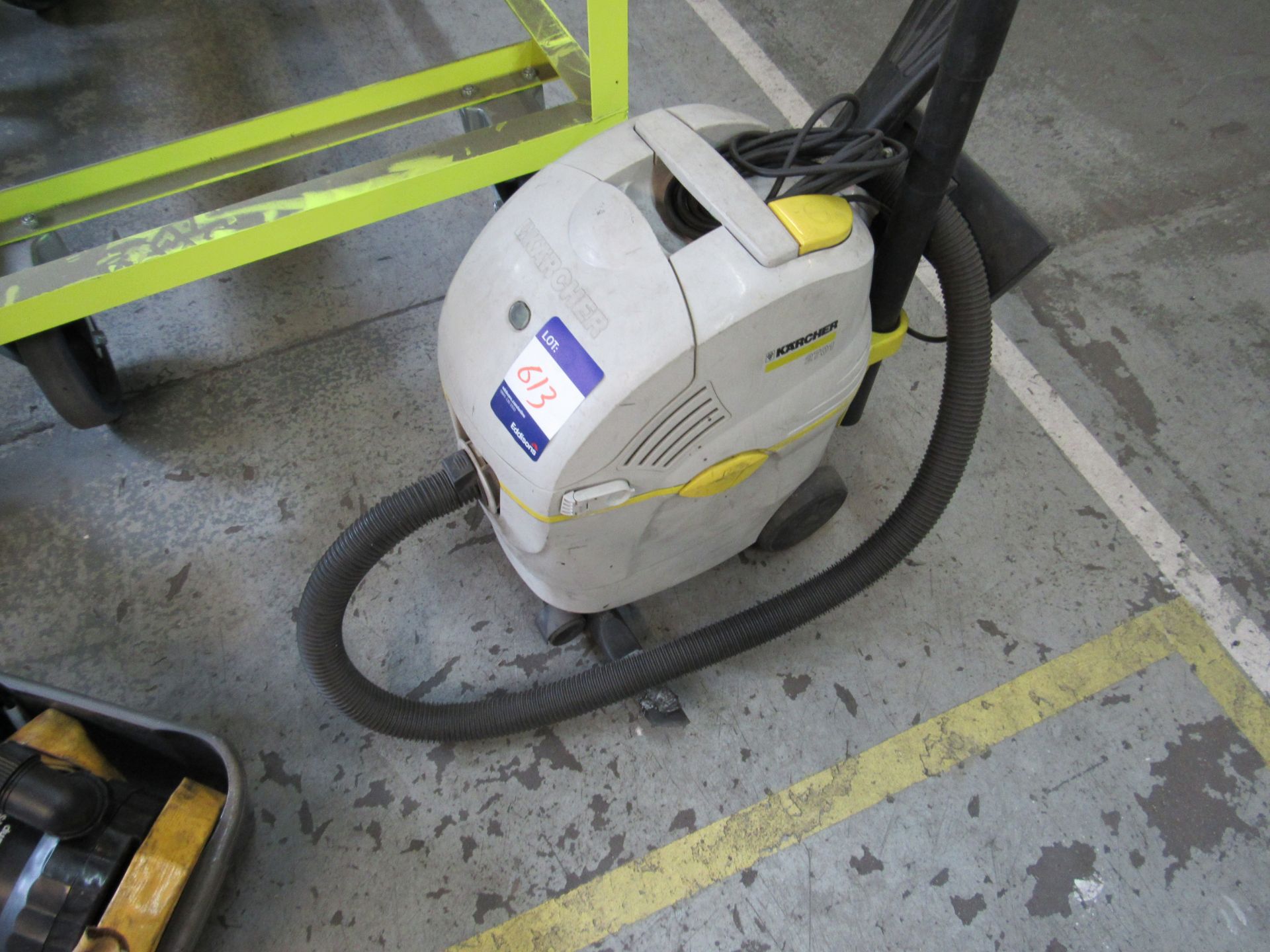 Karcher 2701 wet & dry vacuum - Image 2 of 3