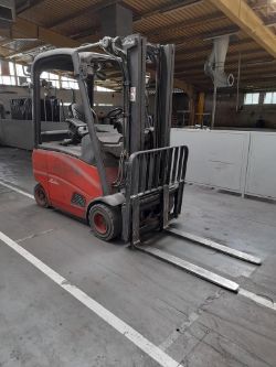 Linde Forklift Truck, Chesterfield Jib Crane and other General Factory Assets