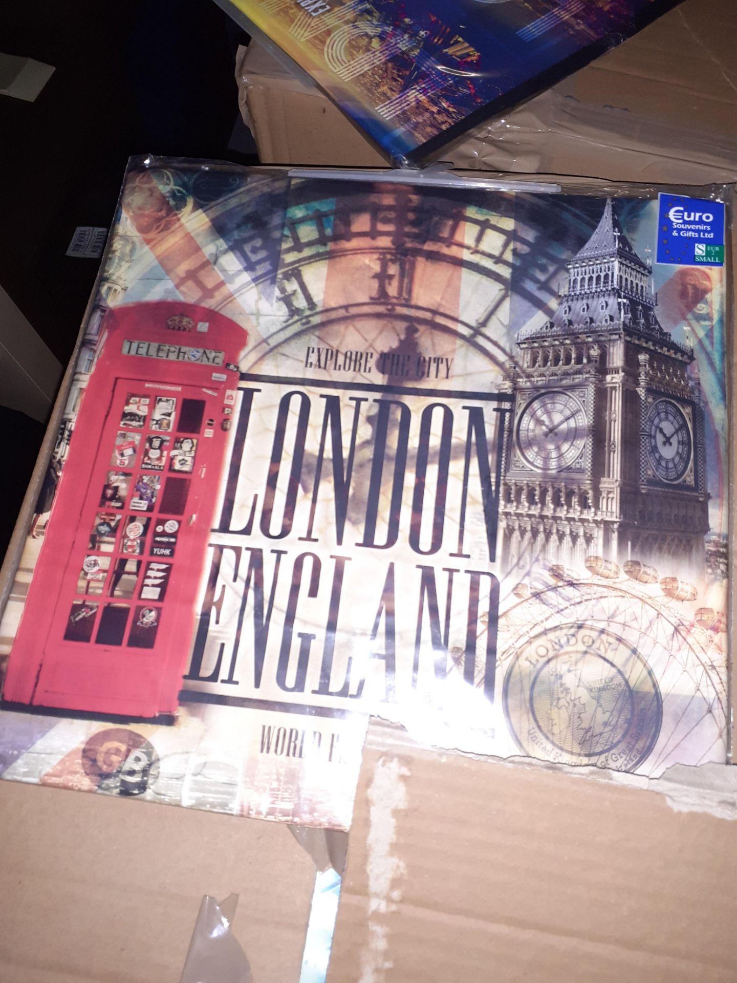 Four Boxes of London Themed T-Shirts - Image 3 of 4