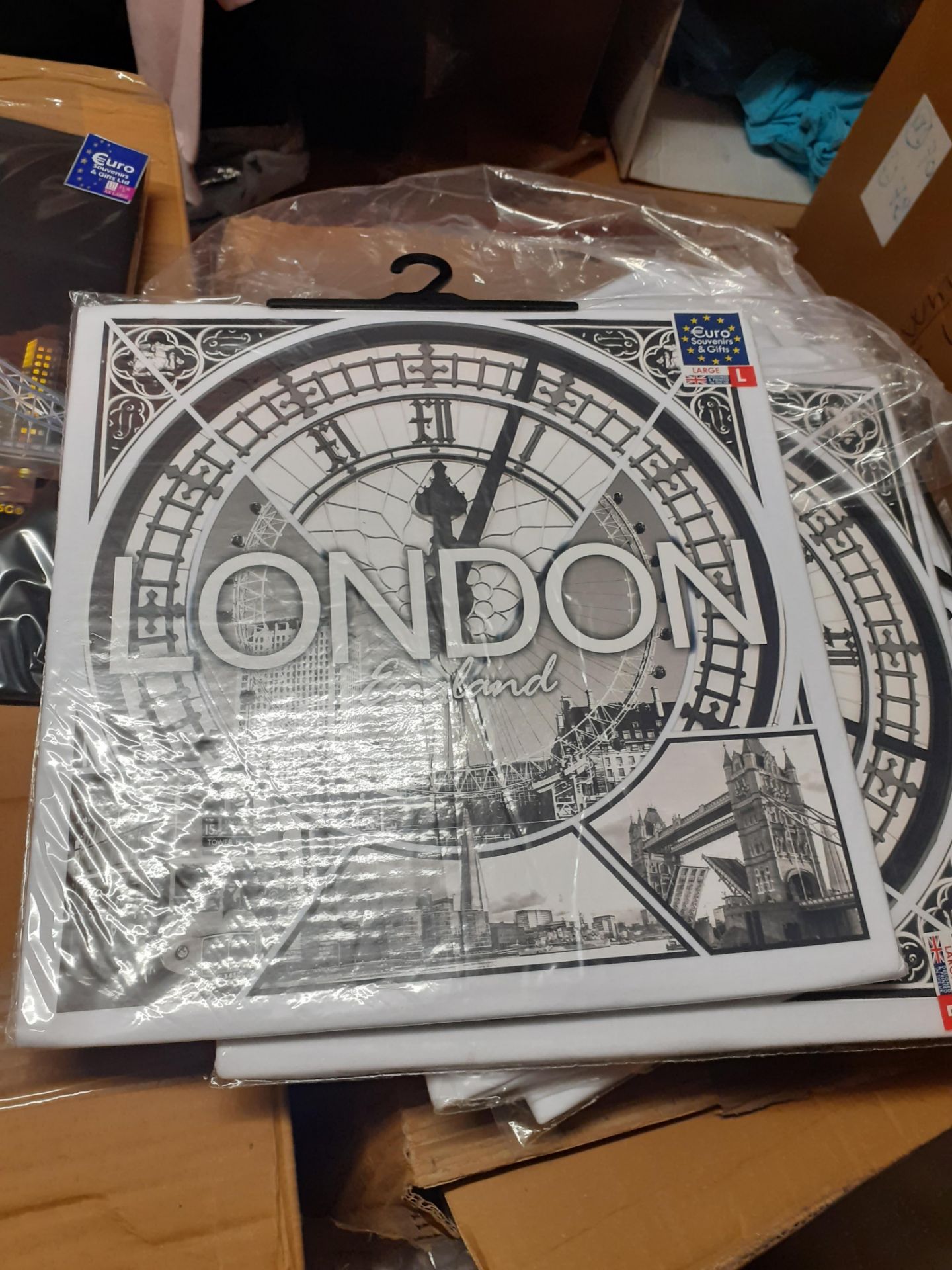 Four Boxes of London Themed T-Shirts - Image 2 of 4