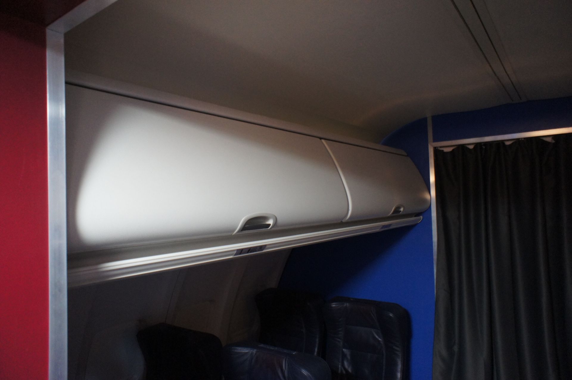 Flight Cabin Section Comprising of: - 8 Passenger - Image 6 of 17