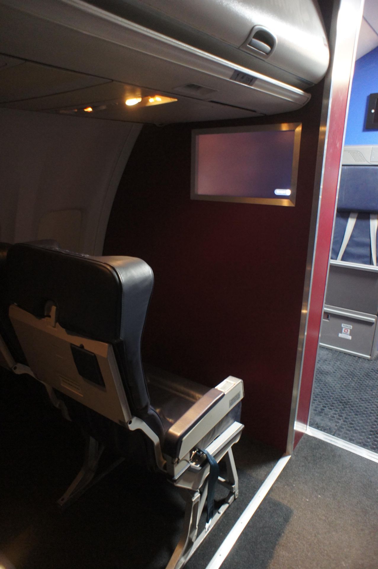 Flight Cabin Section Comprising of: - 8 Passenger - Image 11 of 17