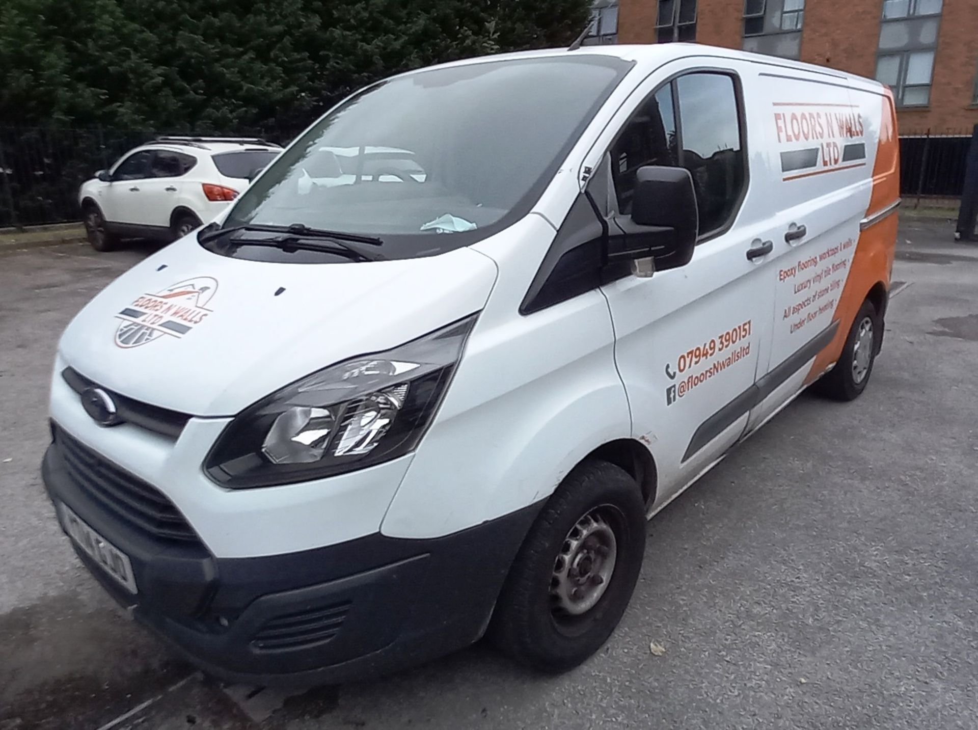 Ford Transit Custom 270 Diesel 2.2TDCI 100ps low r - Image 2 of 11