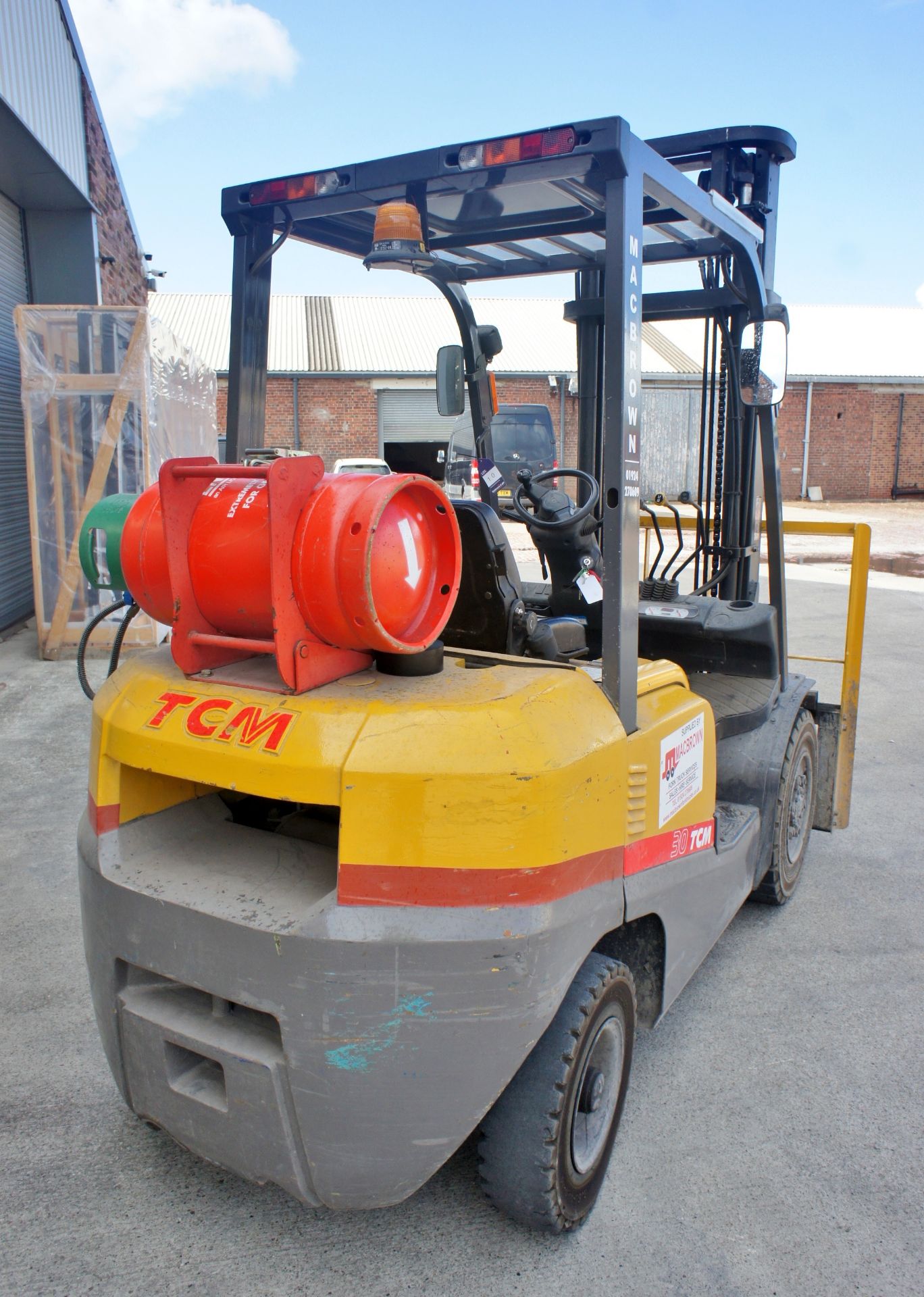 TCM FG30 LPG Forklift Truck, 3000kg capacity, side - Image 4 of 11