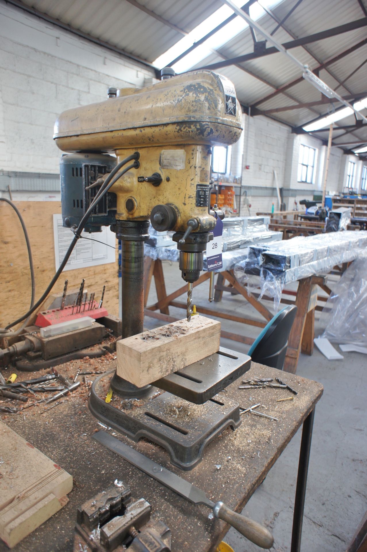 Fobco Pedestal Drill, 240v with table - Image 2 of 3