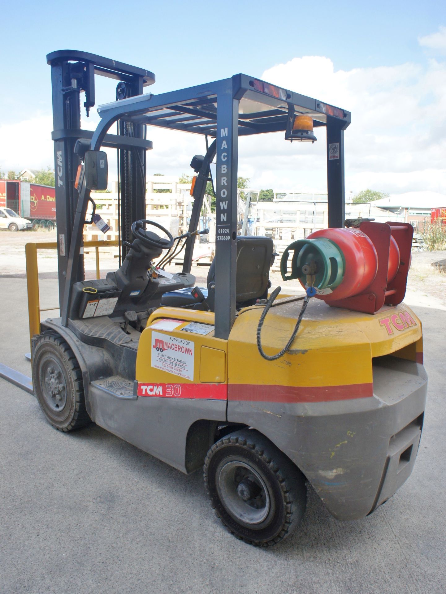 TCM FG30 LPG Forklift Truck, 3000kg capacity, side - Image 5 of 11