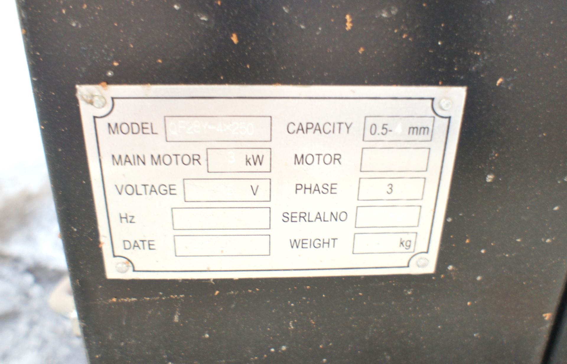 QF28-4x250 Corner Notcher, s/n YM17082, year 2017, - Image 3 of 5