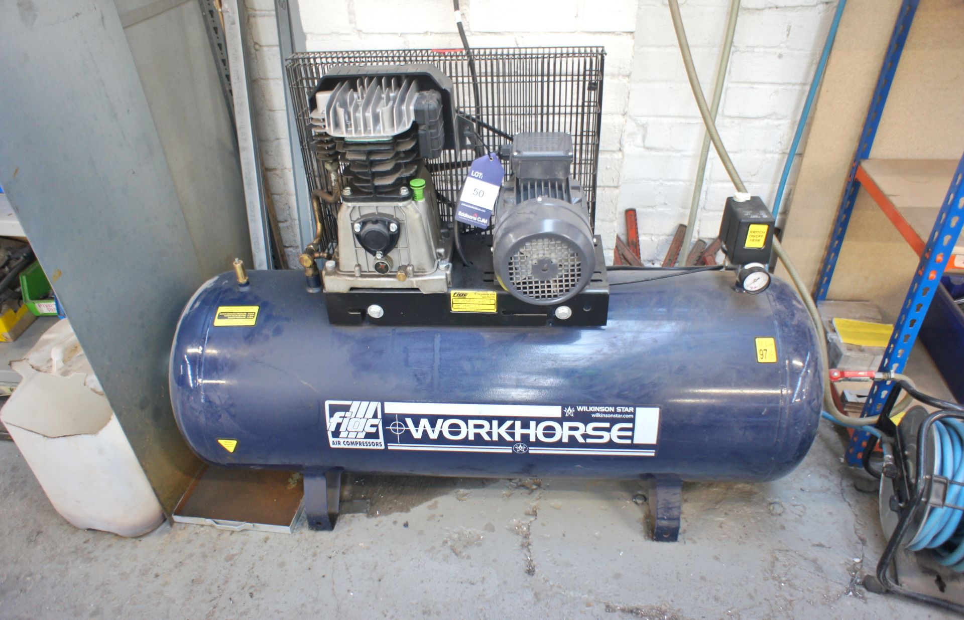 FiAC Workhorse Receiver Mounted Air Compressor, 3- - Image 2 of 3