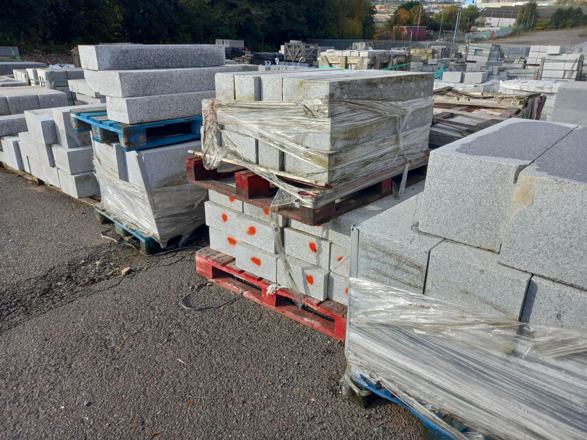 Approx 600 tonnes of granite and other natural stone products for hard landscaping, regeneration, an - Image 67 of 81