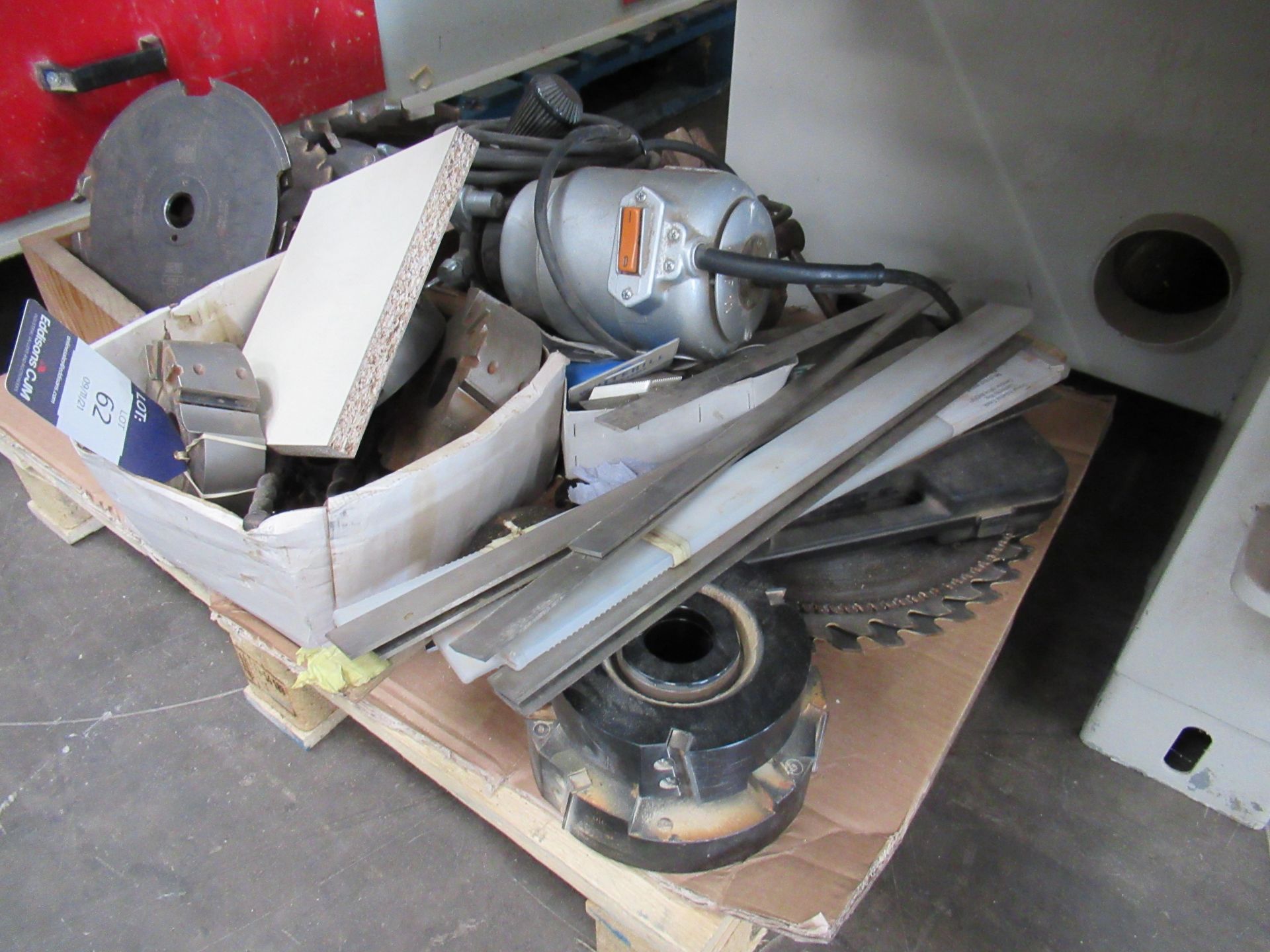 Pallet of Spares including cutting tools - Image 4 of 4