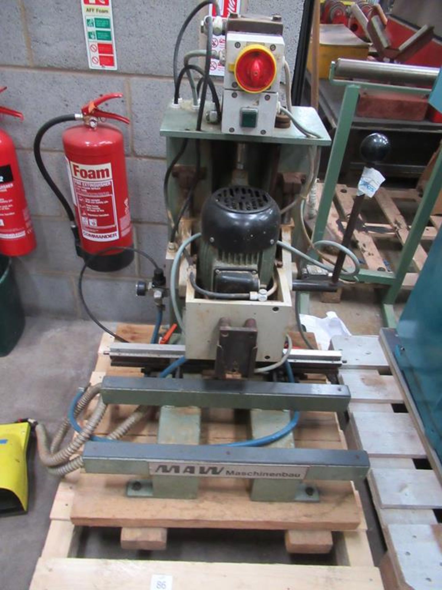 Maw Foot Operated Router (?)3PH