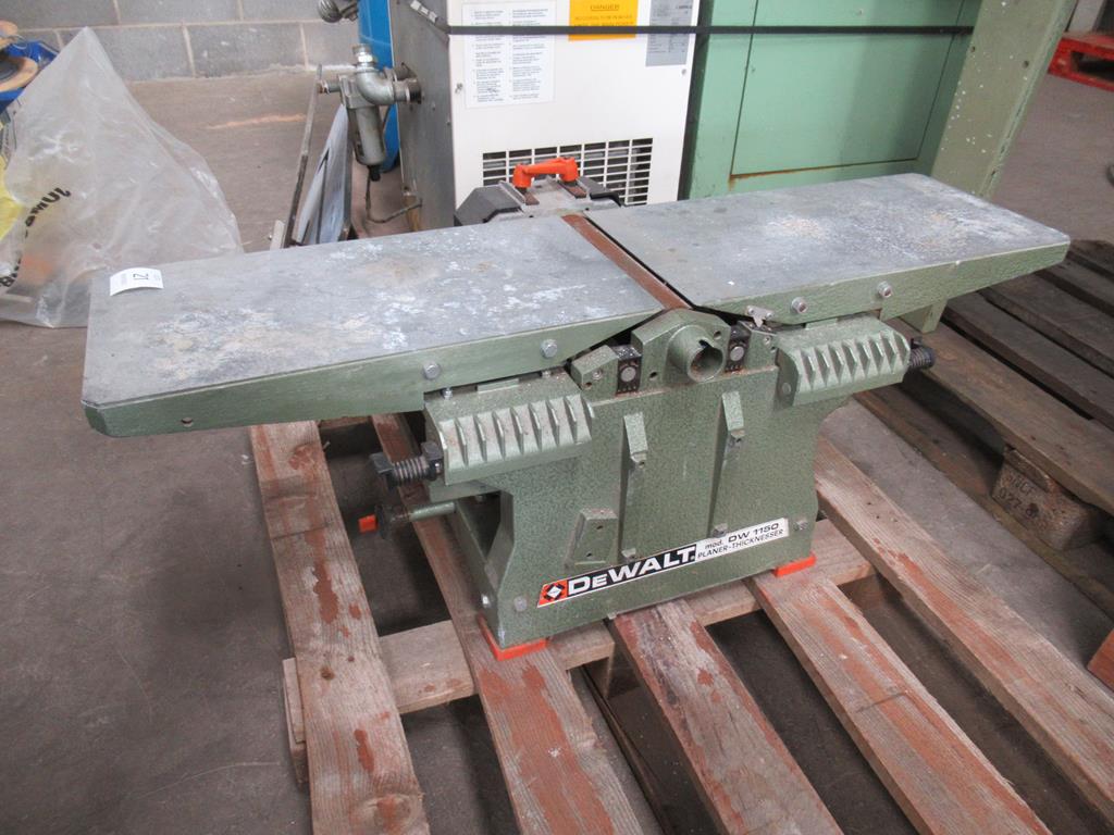 Dewalt DW1150 benchtop Planer 