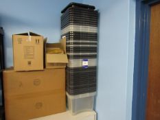 Approx. 40 Plastic crates