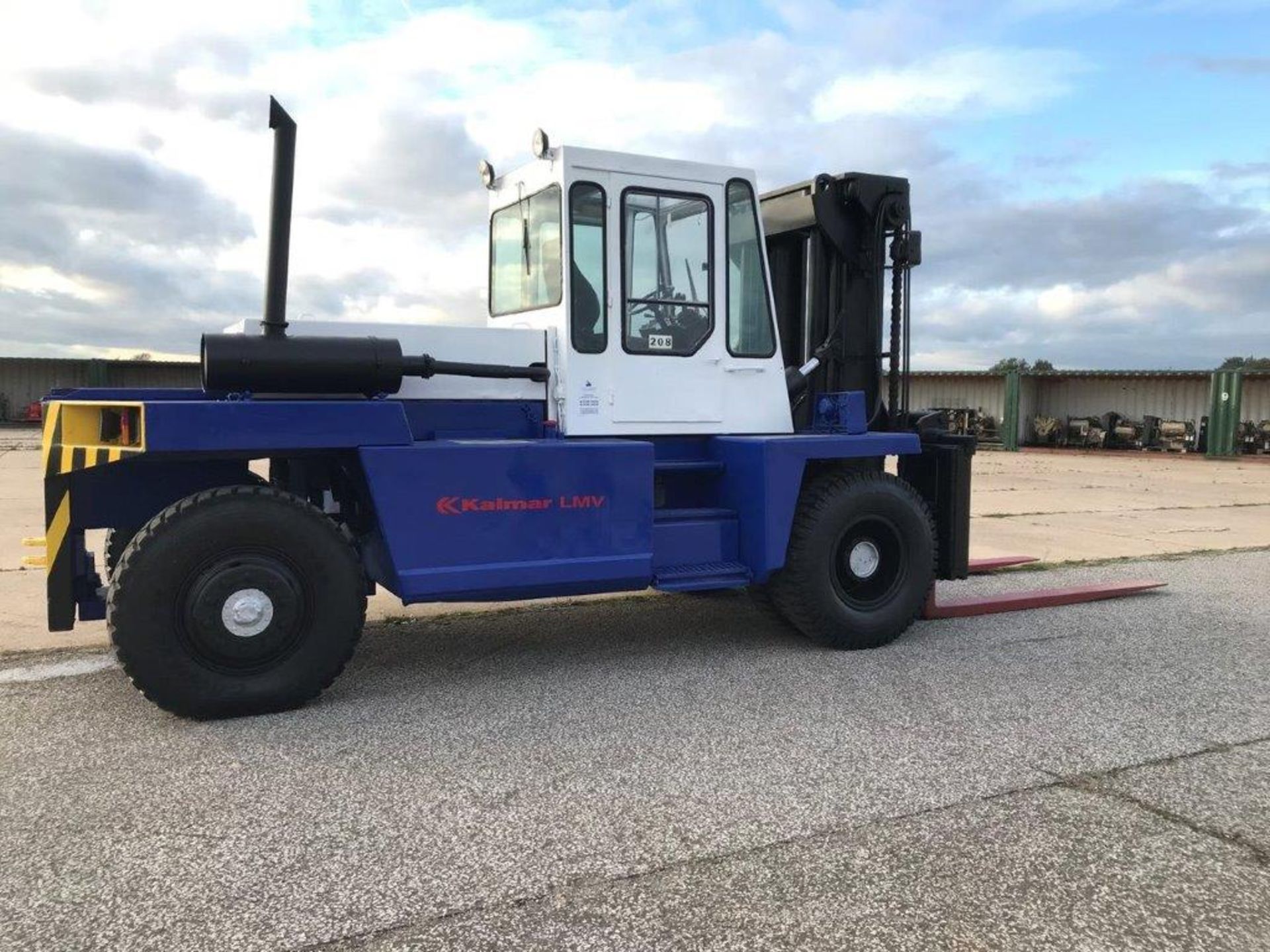 Kalmar LMV 16ton Diesel Forklift - Image 2 of 9