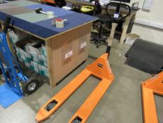 LoadSurfer 2000kg Pallet Truck