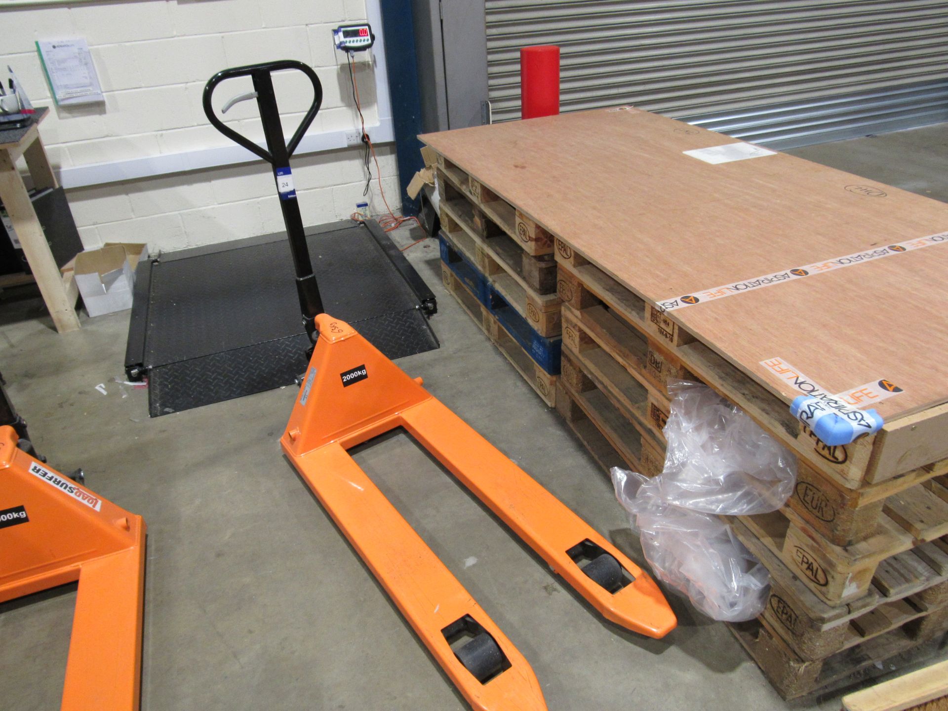 LoadSurfer 2000kg Pallet Truck - Image 2 of 3