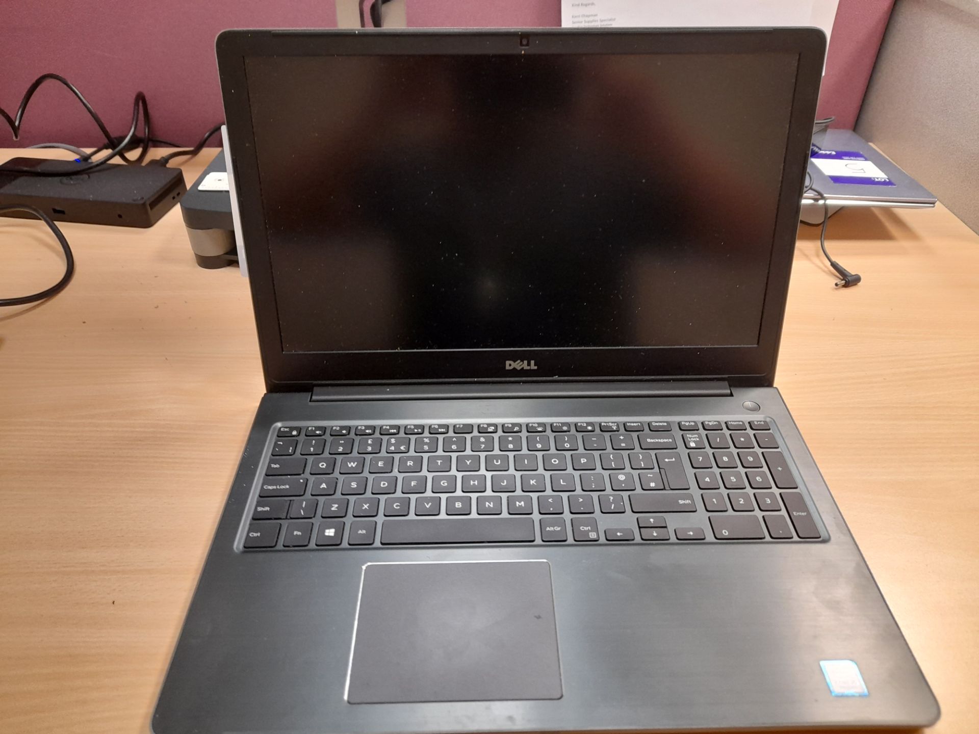 Dell Vostro P62F laptop, with Intel Core i5 7th Gen, Serial Number: 59R0FP2, Year: 2018. Minor - Image 3 of 4