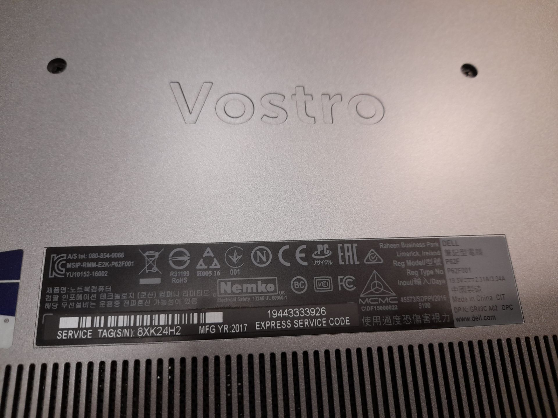 Dell Vostro P62F laptop, with Intel Core i5 7th Gen, Serial Number: 8XK24H2, Year: 2017 - Image 2 of 3