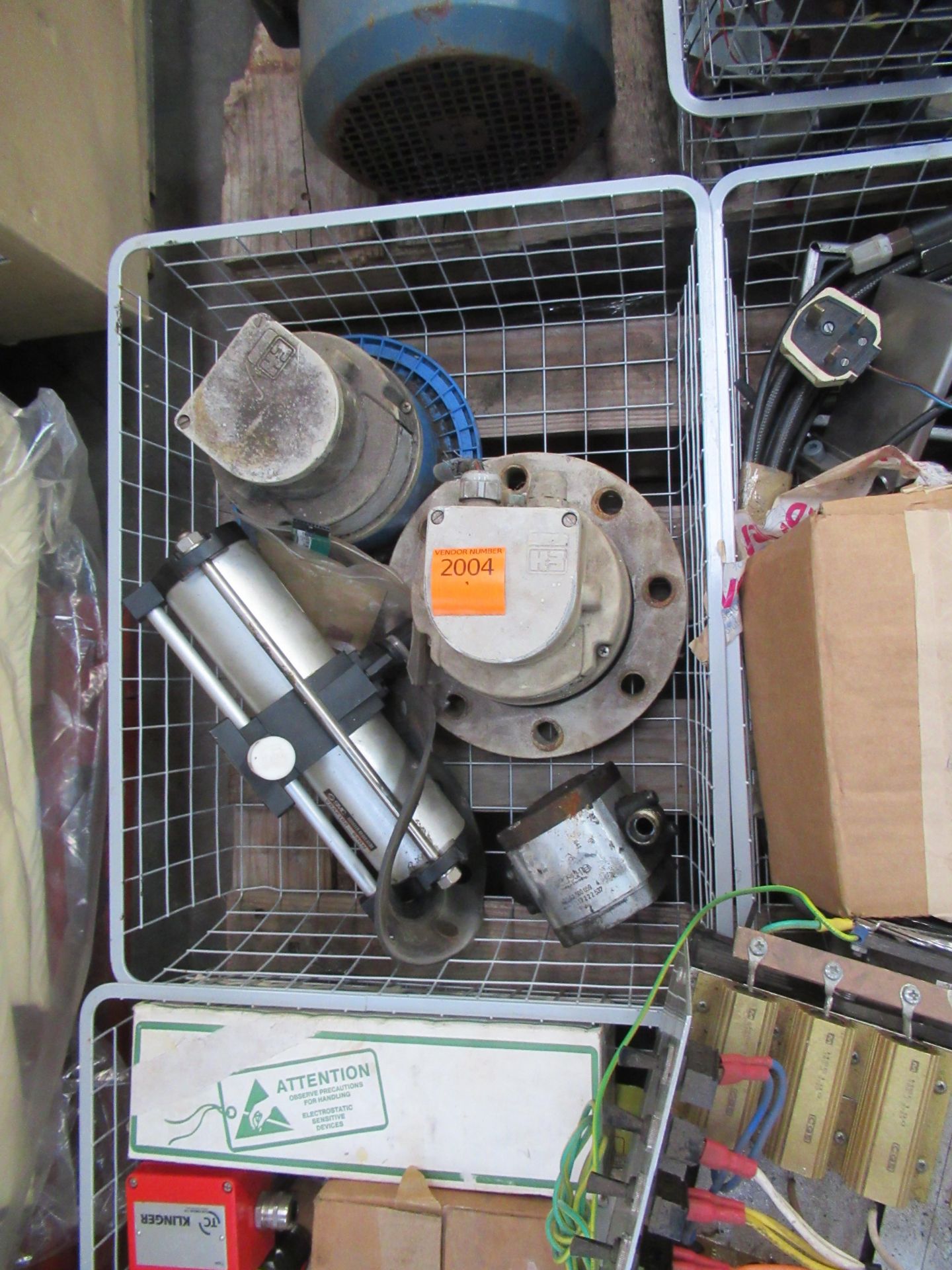 A Pallet of Various Electrical Items - Image 6 of 8