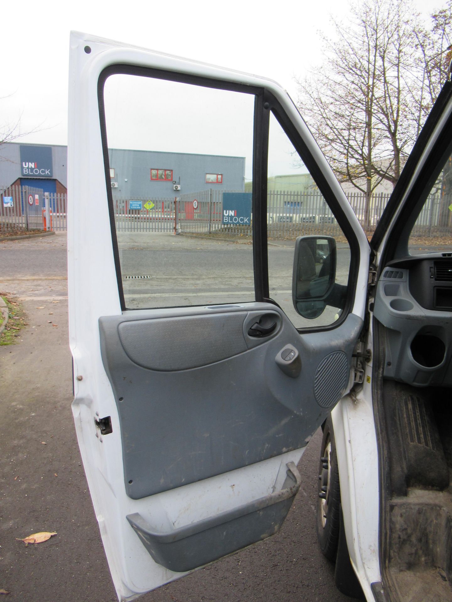 2012 Ford Transit 100 T280 FWD 2198cc Panel Van - Image 17 of 37