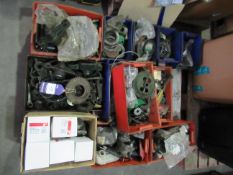 Pallet of assorted vehicle/ automotive spares