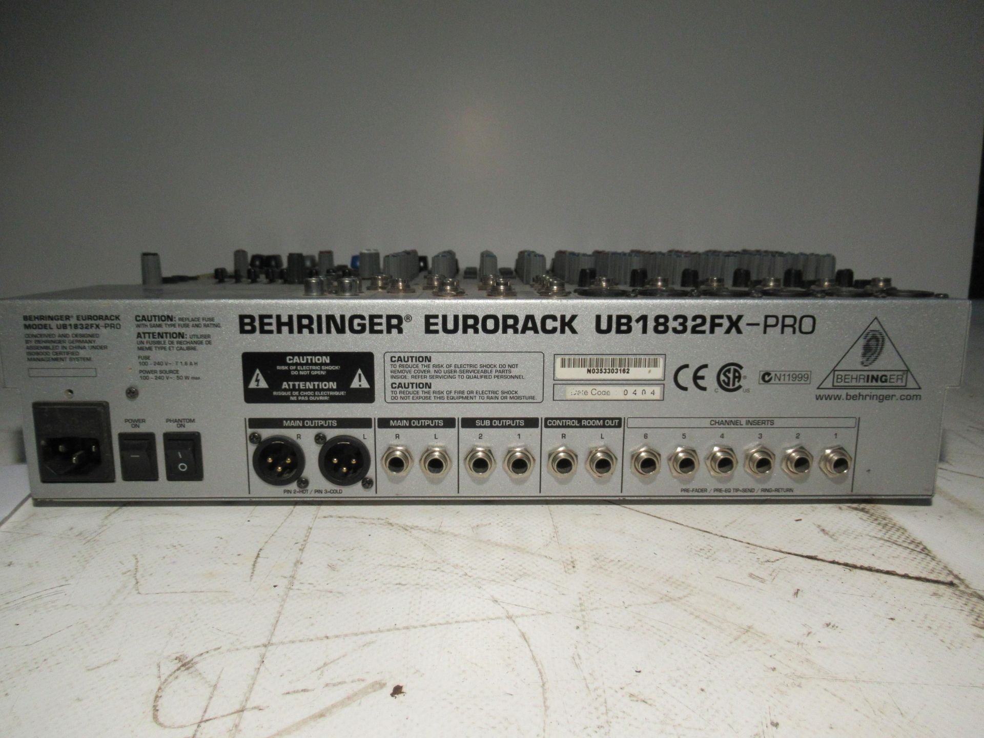 Behringer Euro Rack UB1832 FX Pro Channel Mixer in Flight Case - Image 4 of 5