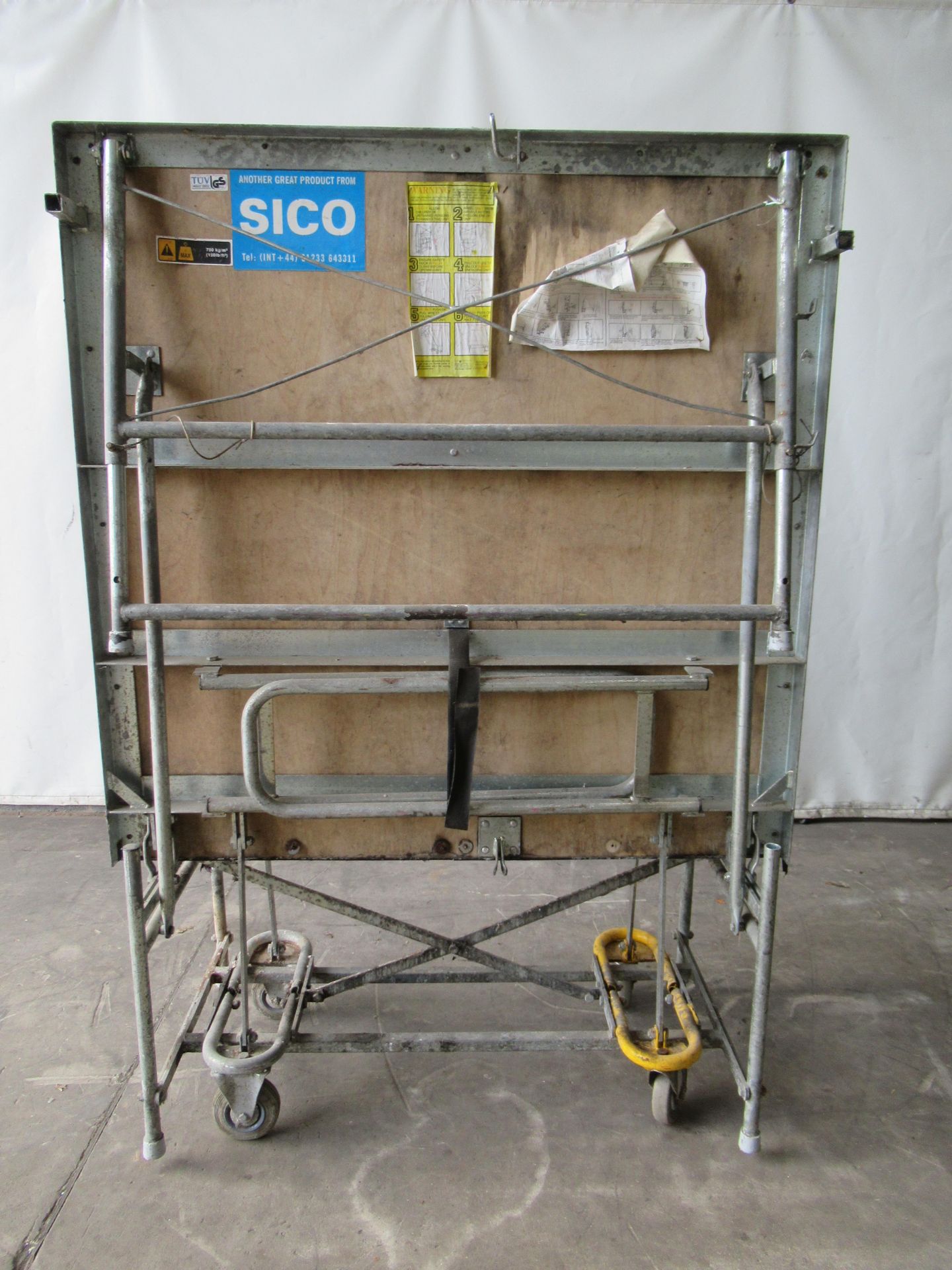 Sico 8' x 4' Folding Portable Staging - Bild 7 aus 8