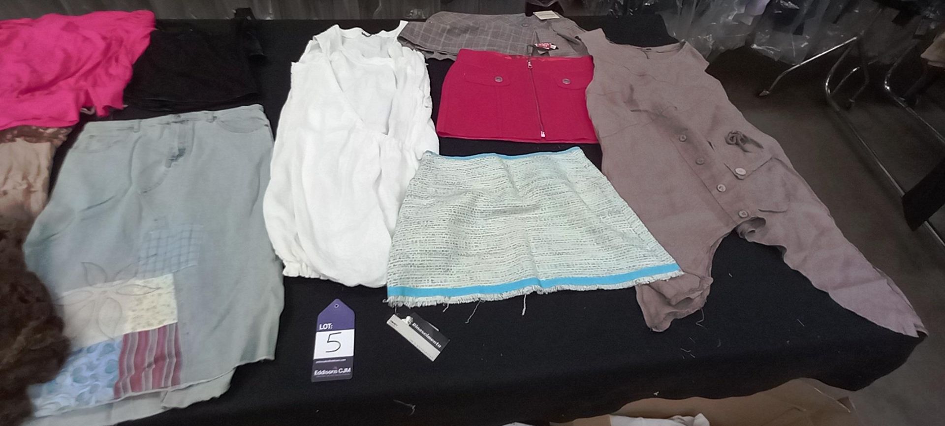 Large Quantity of Various Designer Ladies Clothes to Include Dresses, Tops and Skirts. Size 6 -14 - Image 5 of 5