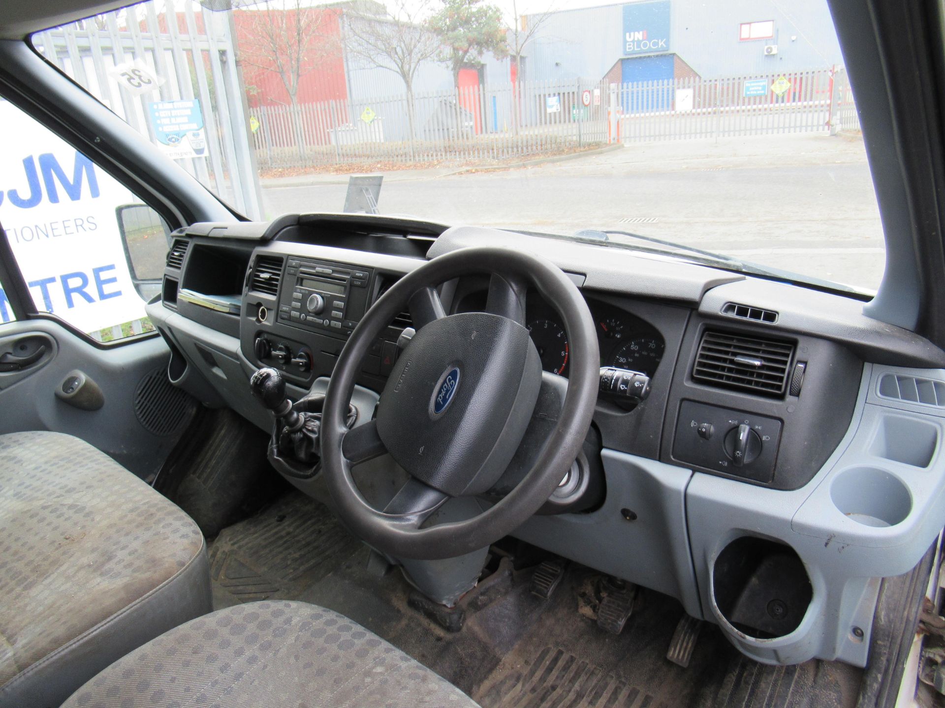 2012 Ford Transit 100 T280 FWD 2198cc Panel Van - Image 21 of 37