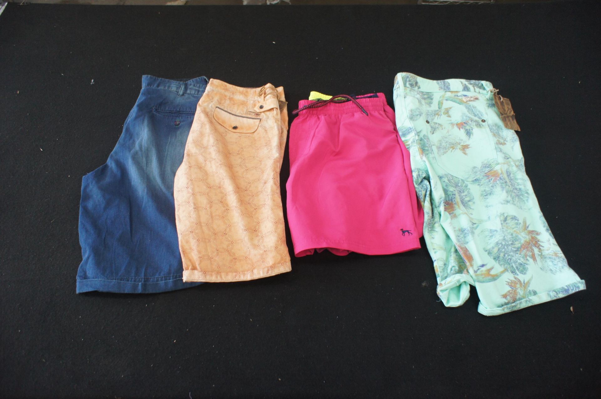 16 x Various designer shorts, formal trousers, casual trousers, Mixed sizes