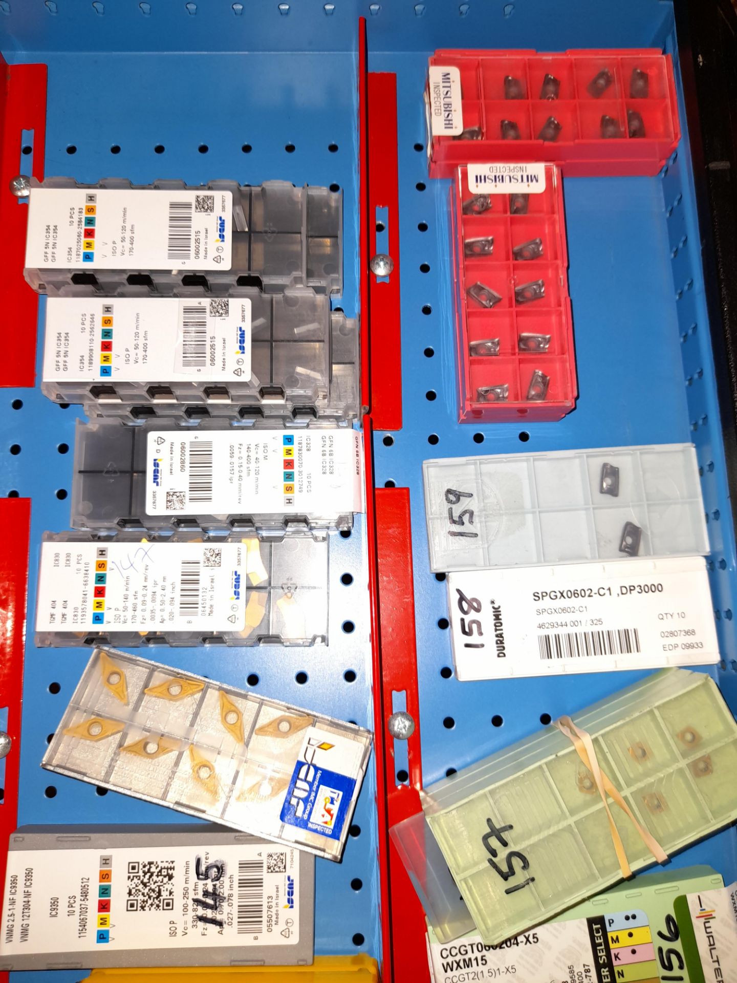 Quantity of various CNC inserts, cutting tips etc., as lotted to tray (Tray & drawer unit not - Image 4 of 4