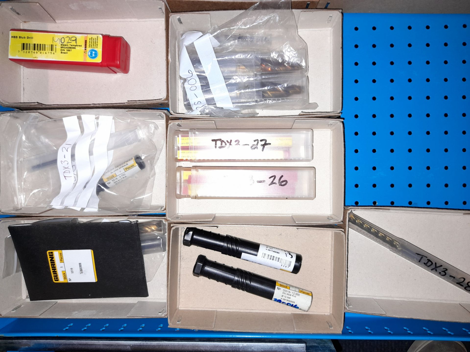 Quantity of various CNC inserts, drills and reamers etc., as lotted to tray (Tray & drawer unit - Image 2 of 5