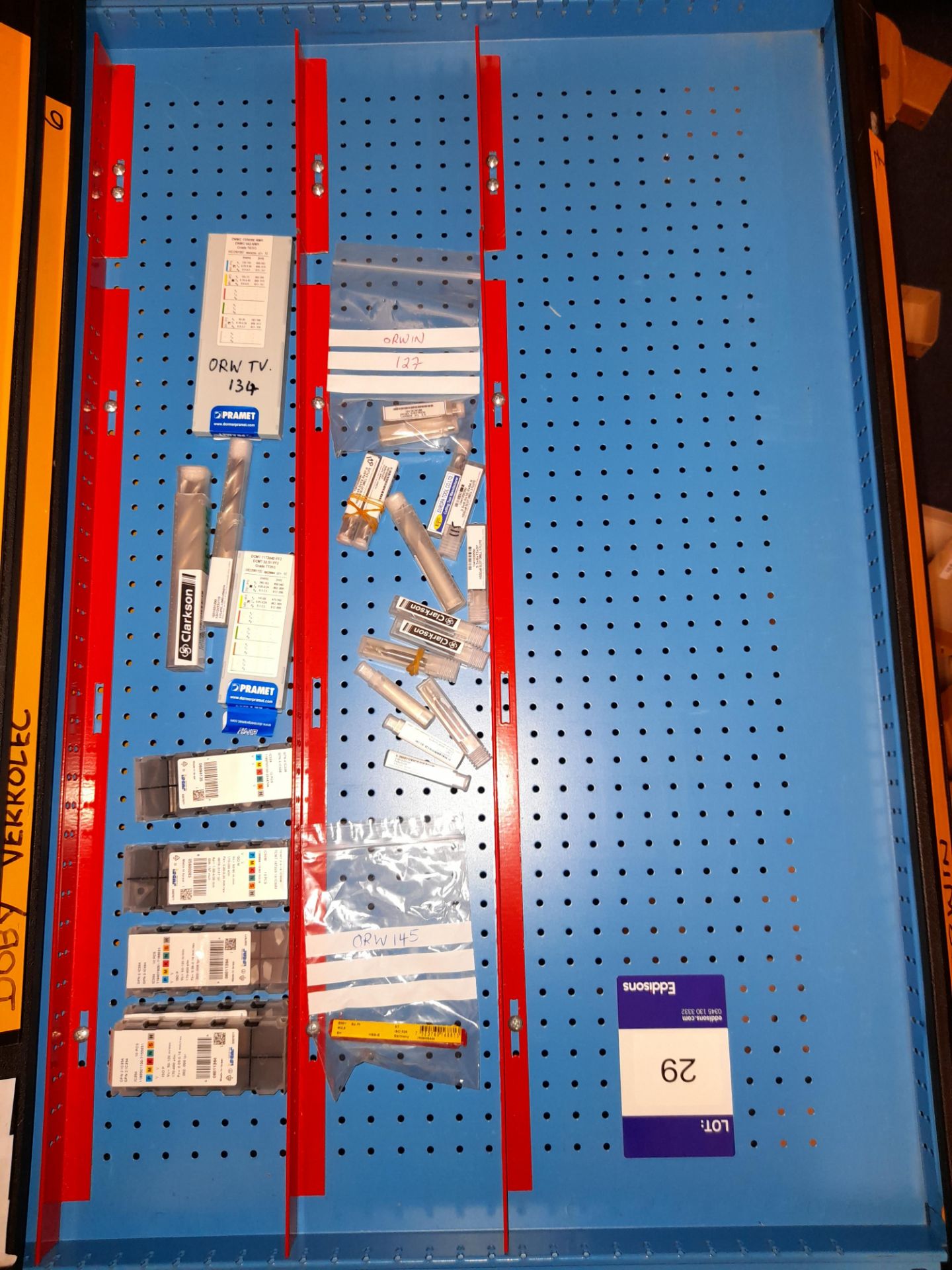 Quantity of various CNC cutting tips and drills etc., as lotted to tray (Tray & drawer unit not