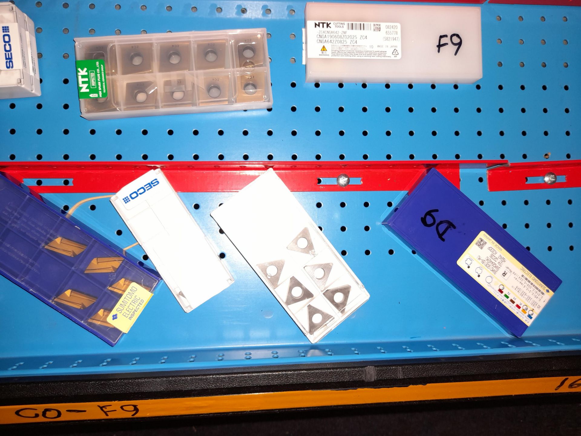 Quantity of various CNC inserts, cutting tips etc., as lotted to tray (Tray & drawer unit not - Image 5 of 6