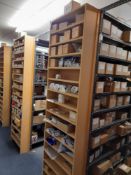 Contents of bay to include split keyrings, tool clips and jubilee clips. Location F5. (Shelving