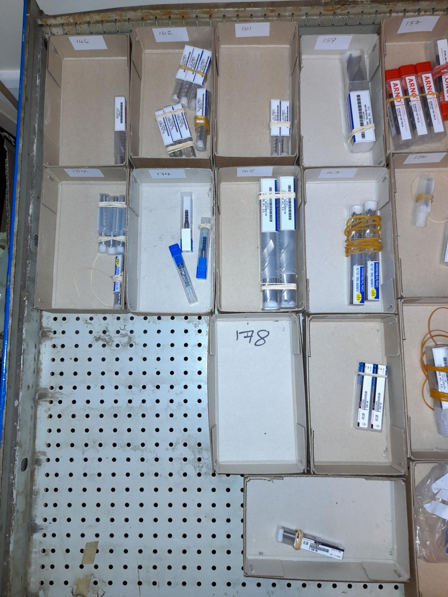 Quantity of various CNC drills and deburring blades etc., as lotted to tray (Tray & drawer not - Image 2 of 4