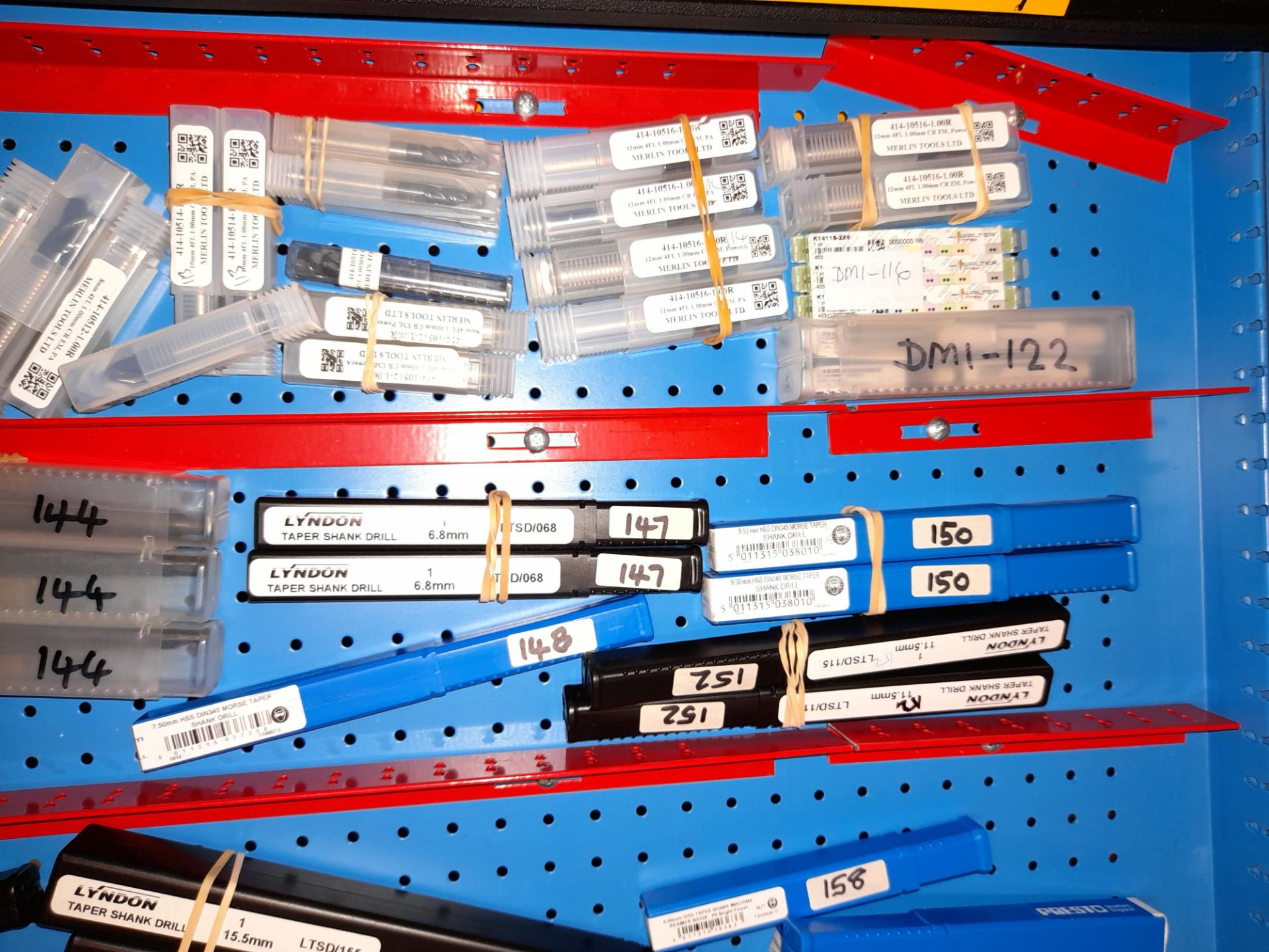 Quantity of various CNC drills, cutting tips and reamers etc., as lotted to tray (Tray & drawer unit - Image 3 of 5