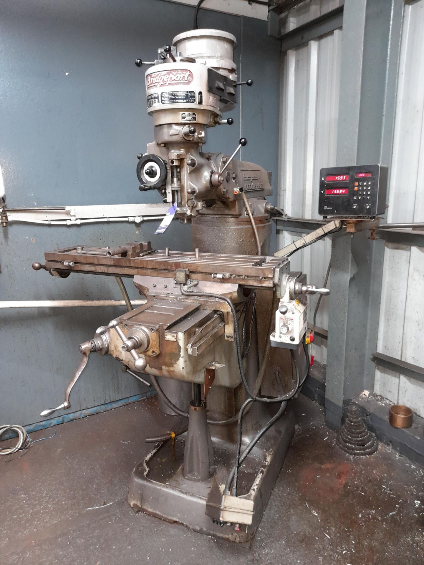 Bridgeport Textron vertical milling machine, s/n JB39772, with Heidenhain digital read out - Image 3 of 6