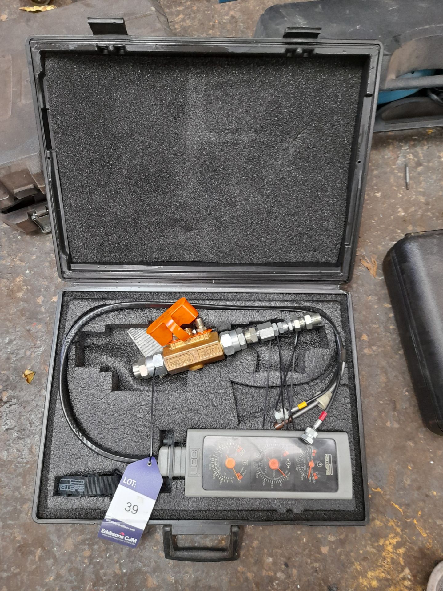 VCC system 20 analogue oil monitor / tester